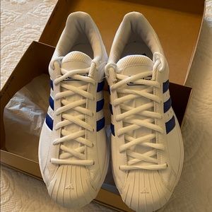 NEW Men’s Adidas Sneakers